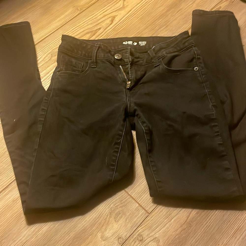 low rise black old navy skinny jeans